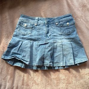 Vintage Y2K pleated denim skirt by Gasoline